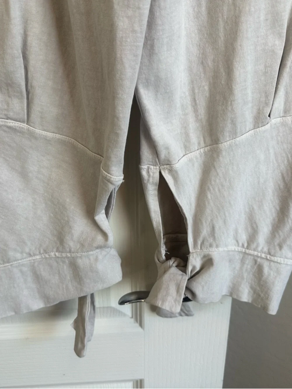 Free People Beach Stunner Pants. Size: Large - Picture 4 of 16